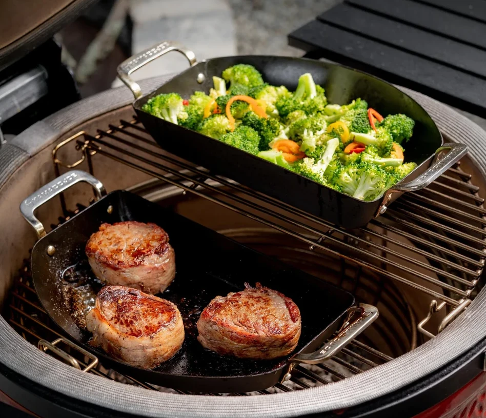 Kamado Joe Karbon Steel Halve Maan Pan - Afbeelding 2